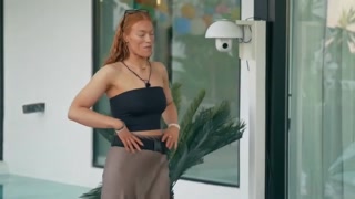 0efd915434ce02ab.mp4