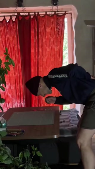 1584e9e7a417a7ce.mp4