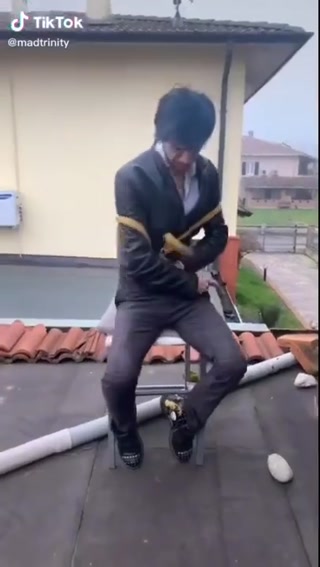 17efd7724fdeac79.mp4