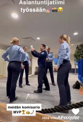 18242e3d0aa9d8b7.mp4