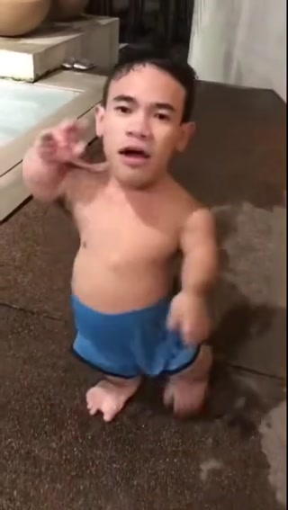 1cdc404e44ab4b7b.mp4