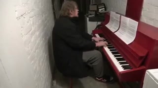 1d322802db2ff7c8.mp4