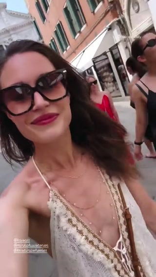 2624a4b31f7a102e.mp4