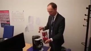 370ea2aa8a18513f.mp4