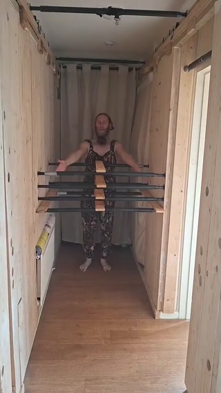 38d98755aa42df7e.mp4