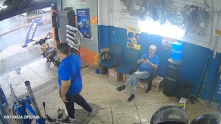 3b9c232637d0d460.mp4