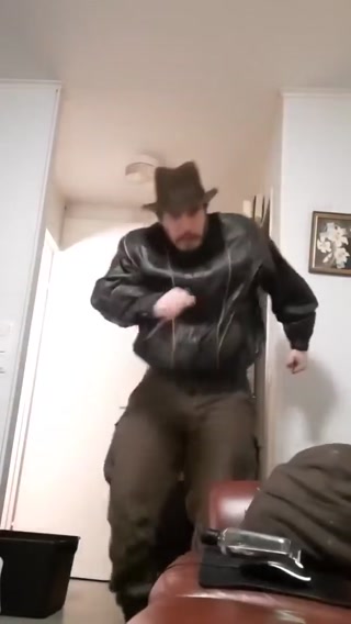 44716bba88d17a9f.mp4