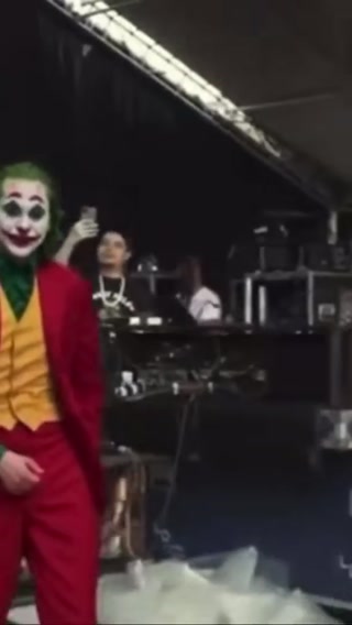 48c09317ad534413.mp4