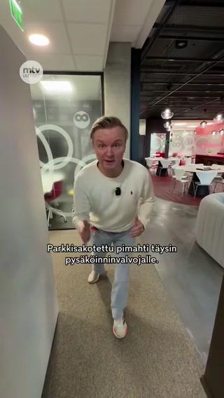 4aa23f18597efeb8.mp4