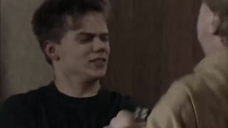 4f4d092680c08bb5.mp4