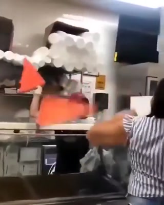 64b8a714b183fa88.mp4