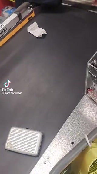 703ebdbd9dad7e43.mp4