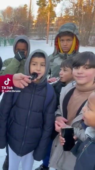 9673a737e728997b.mp4