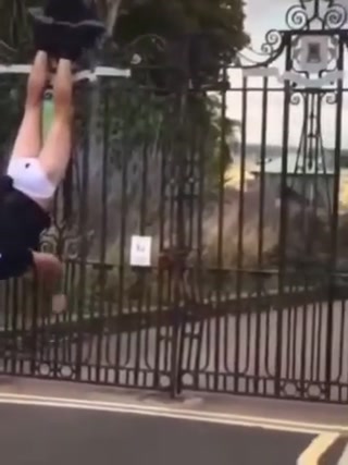 98a46d4fc1786871.mp4