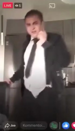 9ab7cbfc683ccb96.mp4