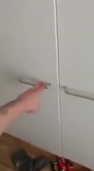 a7ab43cd82872bb9.mp4