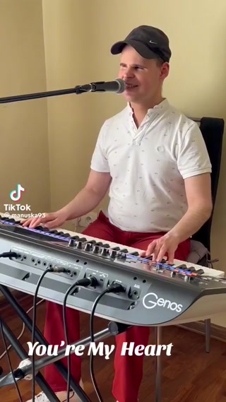 b27d99c218ebd0bc.mp4