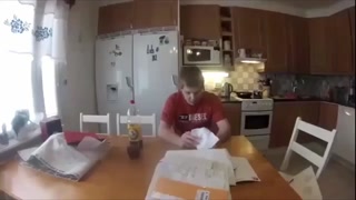 b44585e3c648a7a8.mp4