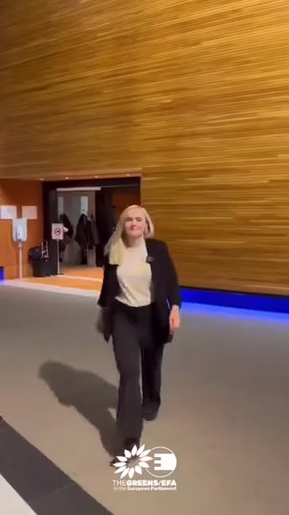 b9f847a0119ba315.mp4