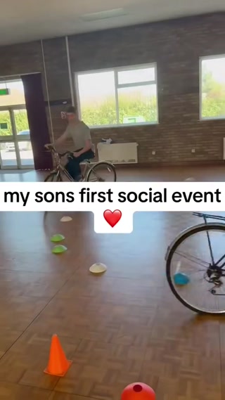 bd78b4bef57e8e4a.mp4