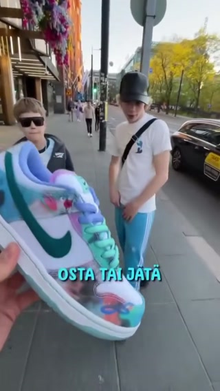 c5594eb08ef48bd9.mp4