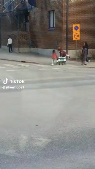 c63b0875f0fe0cf5.mp4