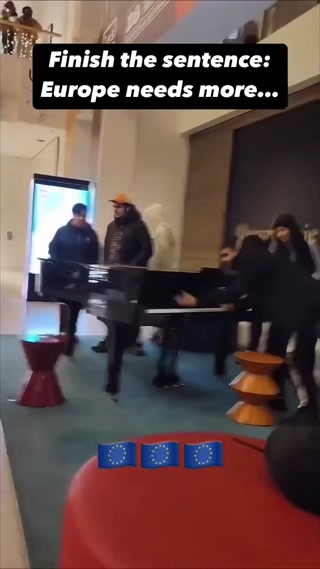 cf7ac7aa02f5145c.mp4