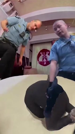 d27326d5c3e36ea1.mp4