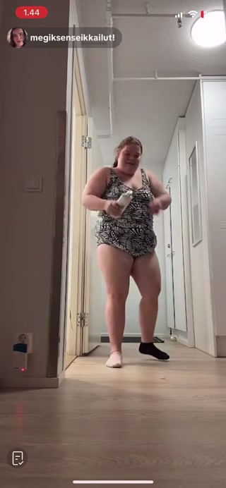 d5722000e8fa9fbf.mp4