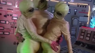 f136420194422d47.mp4