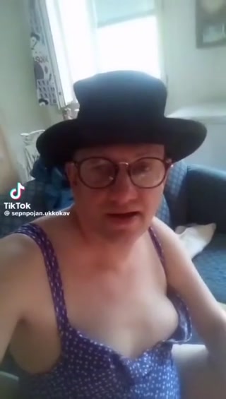 fae46724eb5389e1.mp4